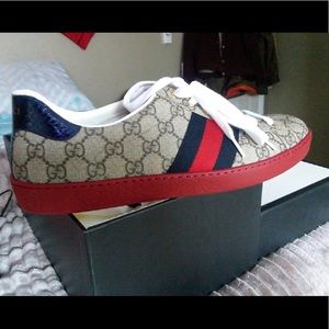 Men’s Gucci shoes
